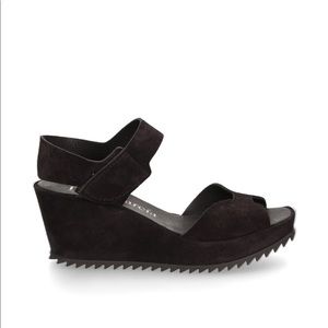 Pedro Garcia Fama Wedge